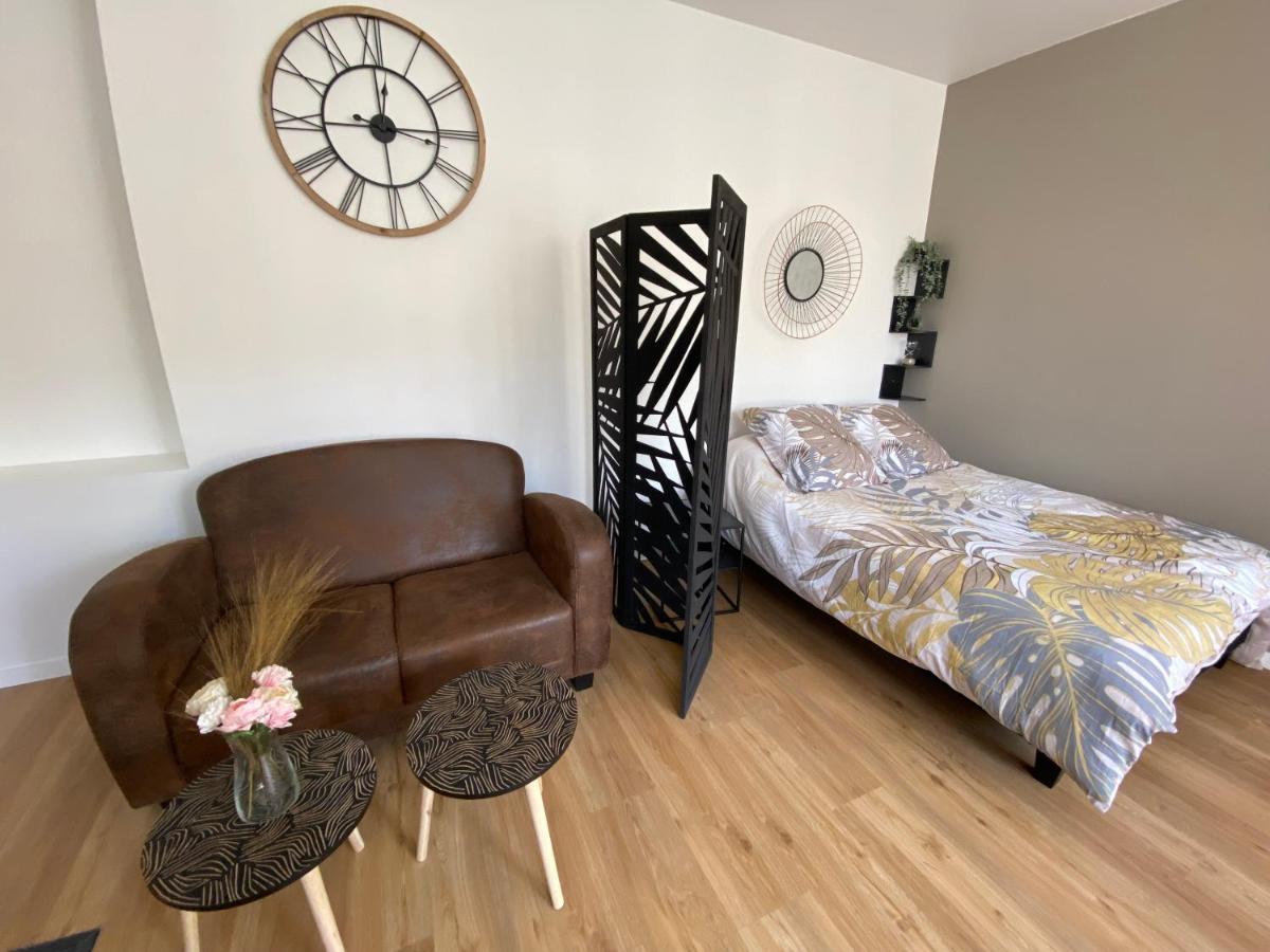 Brown Cosy Apartment Louviers