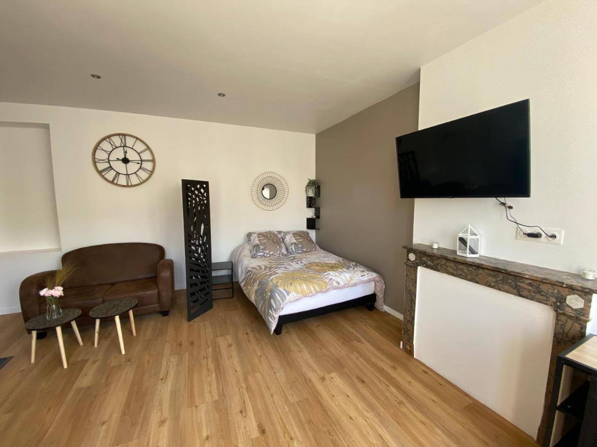 Brown Cosy Apartment Louviers